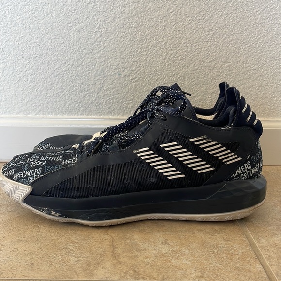 Adidas Dame 5 Basketball Shoes - Picture 3 of 5